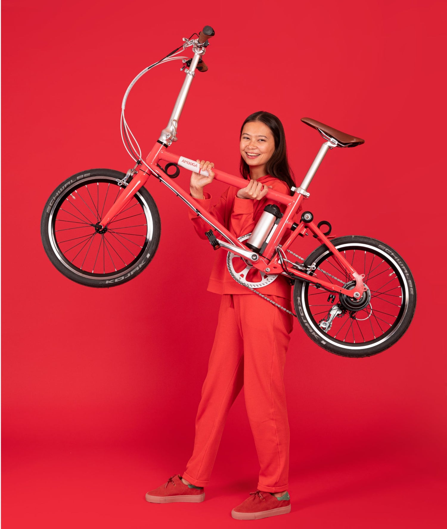 La bici <span class="text-pink-dark"> più leggera </span> <span class="whitespace-nowrap"></span> <br> in circolazione